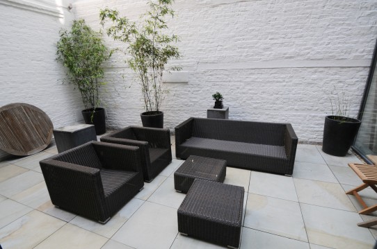 Tapestry Buidling 1 - Garden-lpr[1]